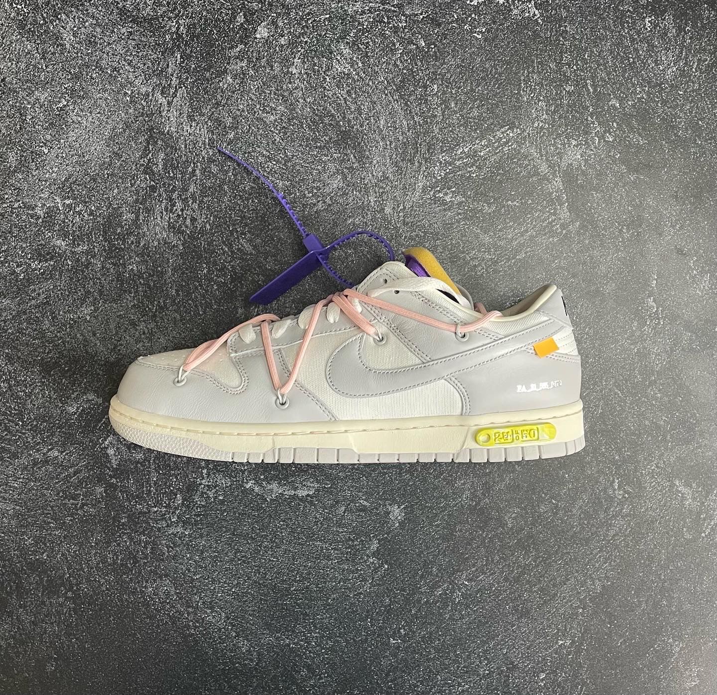Nike Dunk Off-White Lot 24 Side View 