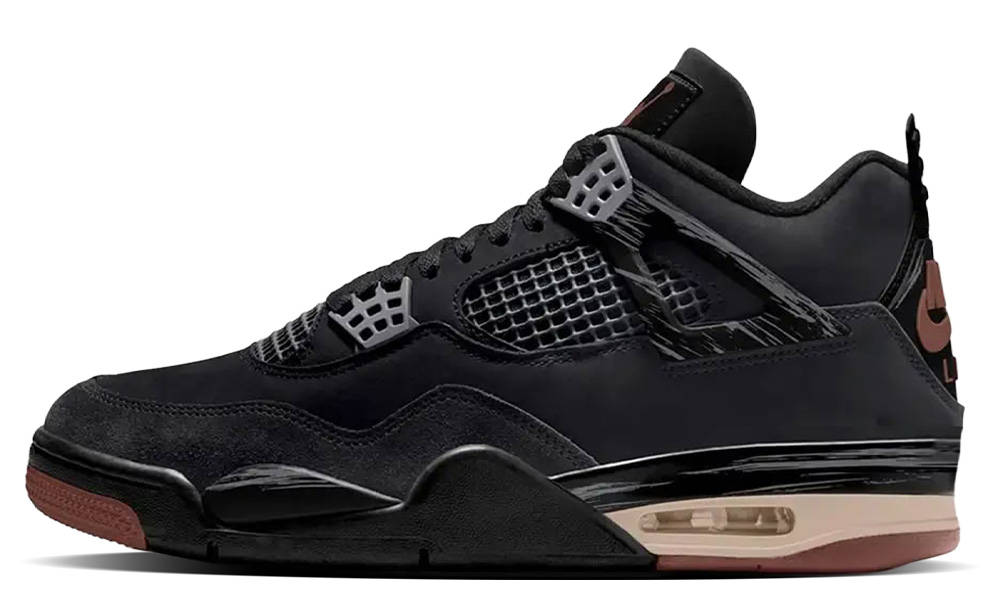 Air Jordan 4 London Black lateral side profile showing black upper and gum outsole
